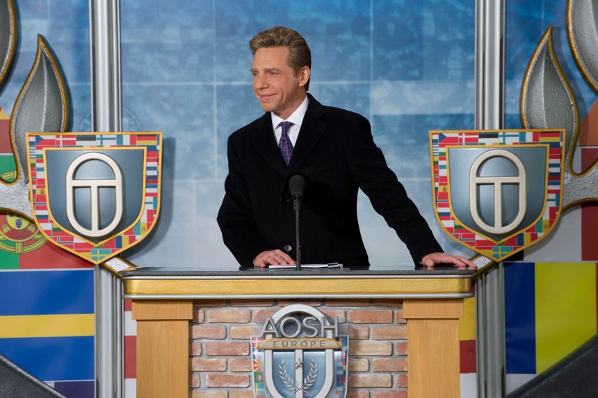 David Miscavige, Voorzitter van de Raad Religious Technology Center, leidde de ceremonie tijdens de opening van de Ideale Hogere Organisatie en Saint Hill Europa. Hij deed dat in gezelschap van duizenden scientologen die op de Jernbanegade in het centrum van Kopenhagen waren samen waren gekomen.